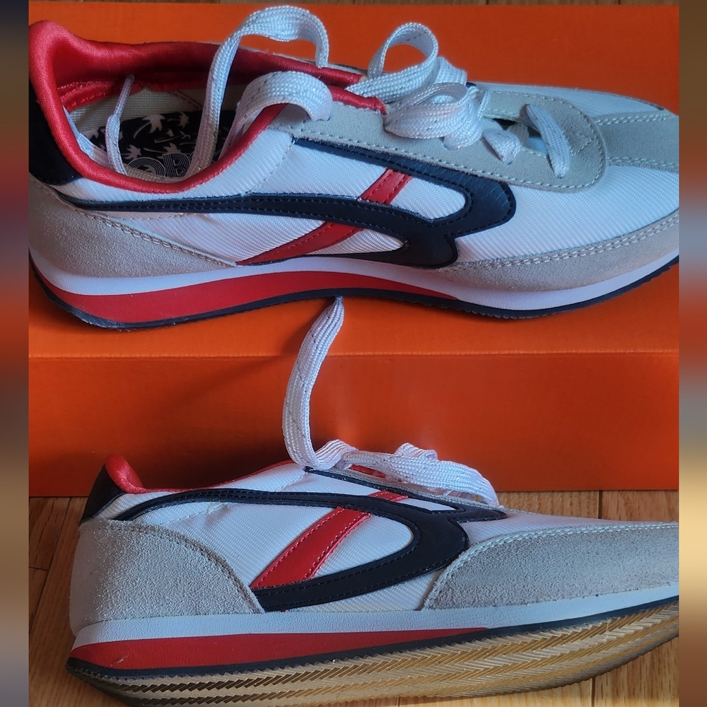 NIB - BOBS Hollywood style